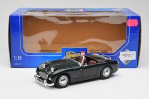 Austin-Healey Sprite Leaf Green Revell 1:18 08837 Metal — zdjęcie 8 z 8