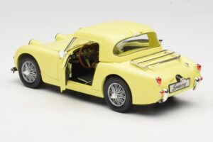 Austin-Healey Sprite Mk1 Żółty Revell 1:18 08835 Metal — zdjęcie 5 z 8