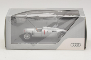 Auto Union Typ B #1 Srebrny Minichamps 1:43 5031300313 Metal — zdjęcie 5 z 5