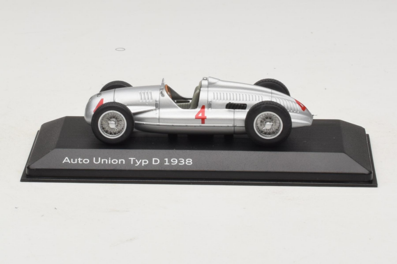 Auto Union Typ D #4 Srebrny Minichamps 1:43 5030900703 Metal