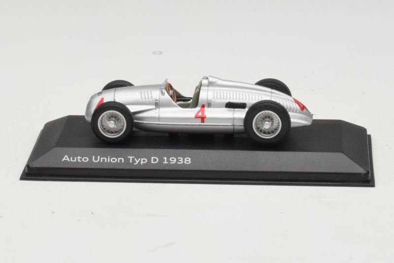 Auto Union Typ D #4 Srebrny Minichamps 1:43 5030900703-R1 Metal