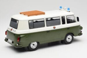 Barkas B1000 Milicja Ludowa MCG 1:18 MCG18009 Metal — zdjęcie 3 z 6