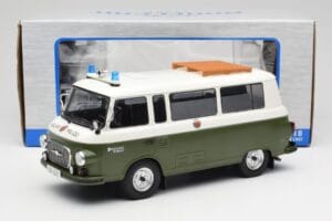 Barkas B1000 Milicja Ludowa MCG 1:18 MCG18009 Metal — zdjęcie 6 z 6