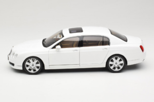 Bentley Continental Flying Spur Biały Minichamps 1:18 100139461 Metal — zdjęcie 4 z 8