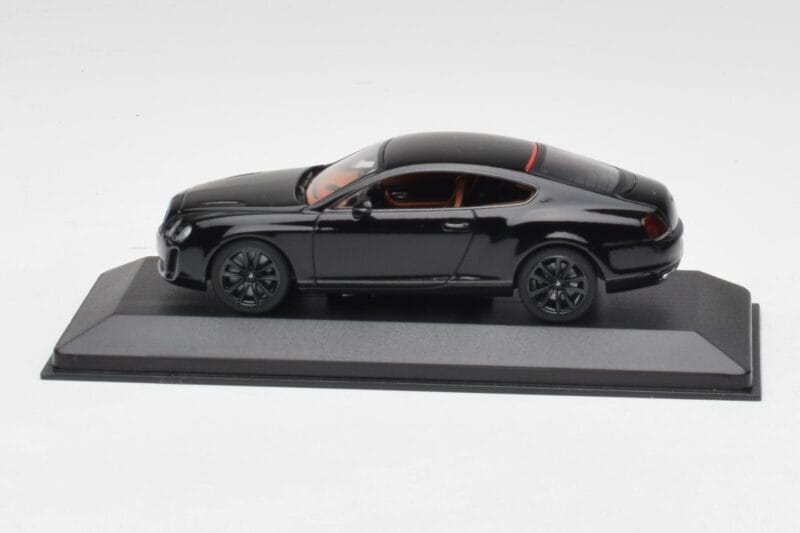 Bentley Continental GT Czarny Z Czarnymi Felgami Minichamps 1:43 BENTLEY002 Metal