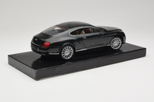 Bentley Continental GT British Racing Green Minichamps 1:18 BL570 Metal — zdjęcie 4 z 8