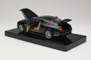 Bentley Continental GT British Racing Green Minichamps 1:18 BL570 Metal — zdjęcie 5 z 8