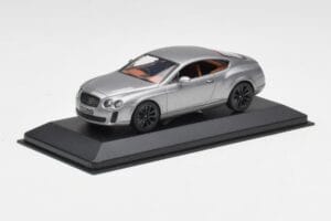 Bentley Continental GT Szary Z Czarnymi Felgami Minichamps 1:43 BENTLEY001 Metal — zdjęcie 2 z 4