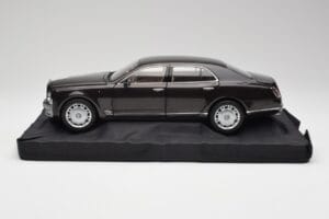 Bentley Mulsanne Burnt Oak Minichamps 1:18 100139905 Metal — zdjęcie 4 z 8