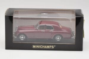 Bentley S1 Continental Flying Spur Bordowy Minichamps 1:43 436139550 Metal — zdjęcie 4 z 4