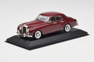 Bentley S1 Continental Flying Spur Kremowy Minichamps 1:43 436139551 Metal — zdjęcie 2 z 4