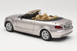 BMW 1 Series E88 Kabriolet Mineral Silver Metallic Kyosho 1:18 80430427020 Metal — zdjęcie 7 z 8