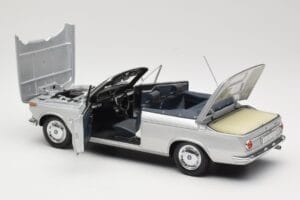 BMW 1600 Kabriolet Srebrny Minichamps 1:18 80430145819 Metal — zdjęcie 5 z 8