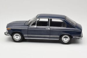 BMW 1600 Touring Niebieski Minichamps 1:18 80430145823 Metal — zdjęcie 4 z 8