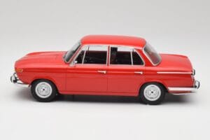BMW 1800 Ti Karmazyn Czerwony Minichamps 1:18 107024001 Metal — zdjęcie 3 z 6