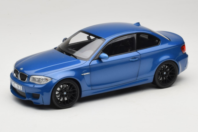 BMW 1M Coupe E82 Blue Metallic Minichamps 1:18 110020025 Metal