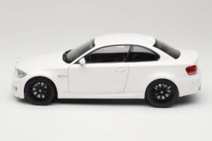 BMW 1M Coupe E82 Biały Minichamps 1:18 110020022 Metal — zdjęcie 4 z 8