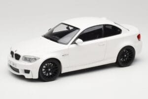 BMW 1M Coupe E82 Biały Minichamps 1:18 110020022 Metal