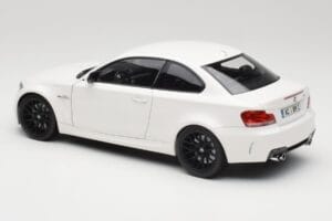 BMW 1M Coupe E82 Biały Minichamps 1:18 110020022 Metal — zdjęcie 7 z 8