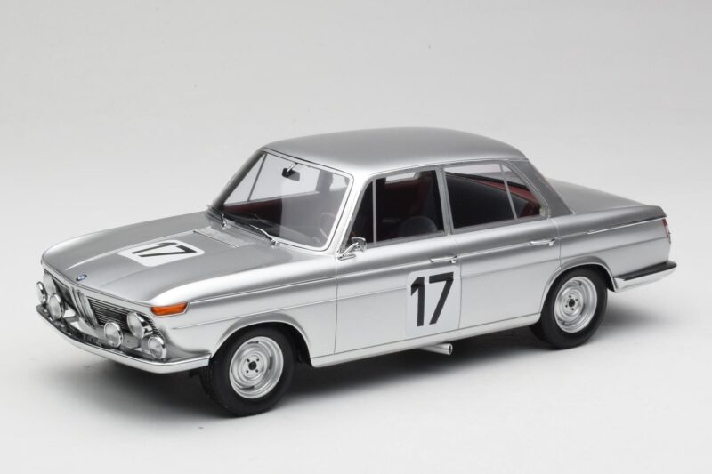BMW 2000 Ti #17 J. Ickx / H. Hahne 24 Hours of Spa 1966 Winners Minichamps 1:18 107662517 Żywica