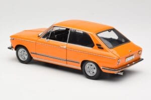 BMW 2000 Tii Touring Pomarańczowy Minichamps 1:18 80430145824 Metal — zdjęcie 7 z 8