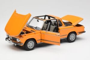 BMW 2002 E10 Kabriolet Colorado Pomarańczowy AUTOart 1:18 80430300713 Metal — zdjęcie 2 z 8