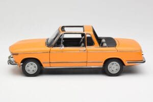BMW 2002 E10 Kabriolet Colorado Pomarańczowy AUTOart 1:18 80430300713 Metal — zdjęcie 4 z 8