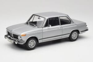 BMW 2002 Tii Polaris Srebrny AUTOart 1:18 80430146517 Metal