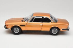 BMW 3.0 CSi E9 Gold Metallic Minichamps 1:18 180029027 Metal — zdjęcie 4 z 8