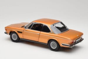 BMW 3.0 CSi E9 Gold Metallic Minichamps 1:18 180029027 Metal — zdjęcie 7 z 8