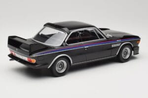 BMW 3.0 CSL E9 Czarny Minichamps 1:18 155028134 Metal — zdjęcie 2 z 6