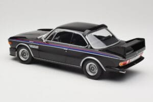 BMW 3.0 CSL E9 Czarny Minichamps 1:18 155028134 Metal — zdjęcie 5 z 6