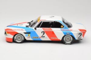 BMW 3.0 CSL E9 #2 Luigi Racing A. de Fierlant / P. Xhenceval Winners 24 Hours of Spa 1975 Minichamps 1:18 155752602 Metal — zdjęcie 3 z 6