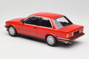 BMW 323i E21 Czerwony Minichamps 1:18 155026000 Metal — zdjęcie 5 z 6