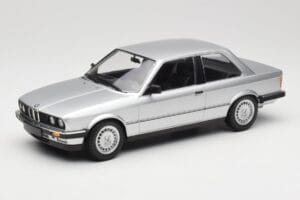 BMW 323i E21 Srebrny Minichamps 1:18 155026001 Metal