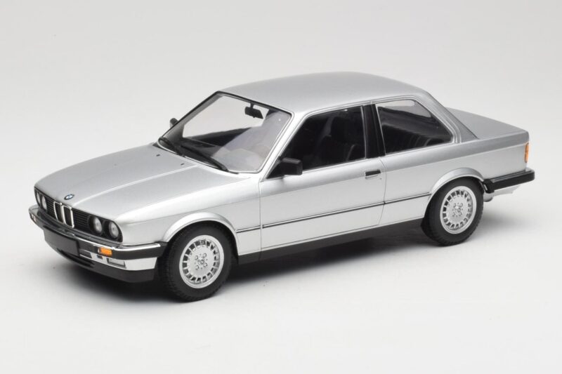 BMW 323i E21 Srebrny Minichamps 1:18 155026001 Metal