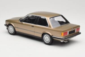 BMW 323i E30 Brown Metallic Minichamps 1:18 155026004 Metal — zdjęcie 5 z 6