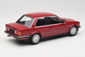 BMW 323i E30 Carmine Minichamps 1:18 155026008 Metal — zdjęcie 2 z 6