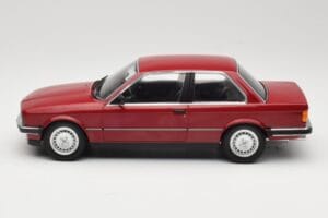 BMW 323i E30 Carmine Minichamps 1:18 155026008 Metal — zdjęcie 3 z 6