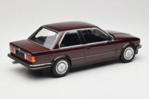 BMW 323i E30 Dark Red Metallic Minichamps 1:18 155026007 Metal — zdjęcie 2 z 6