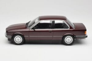 BMW 323i E30 Dark Red Metallic Minichamps 1:18 155026007 Metal — zdjęcie 3 z 6