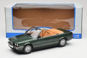 BMW 325i E30 Kabriolet Zielony MCG 1:18 MCG18545 Metal — zdjęcie 6 z 6