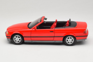 BMW 325i E36 Kabriolet Czerwony Maisto 1:18 50229 Metal — zdjęcie 4 z 8