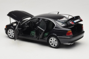 BMW 328i E46 Czarny UT Models 1:18 80439422373 Metal — zdjęcie 5 z 8