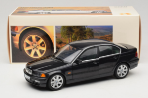 BMW 328i E46 Czarny UT Models 1:18 80439422373 Metal — zdjęcie 8 z 8