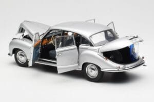 BMW 502 2.6 Luxus Super Srebrny AUTOart 1:18 70593 Metal — zdjęcie 5 z 8