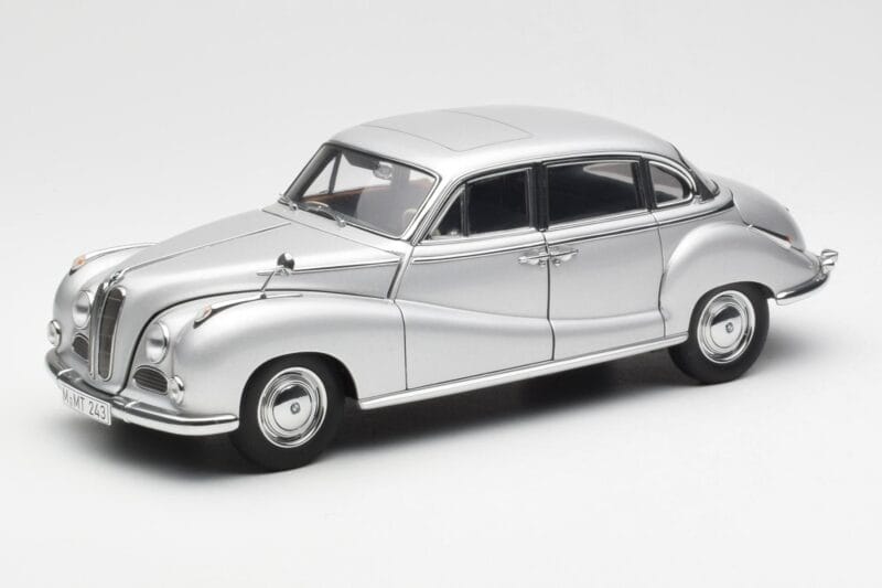 BMW 502 2.6 Luxus Super Srebrny AUTOart 1:18 70593 Metal