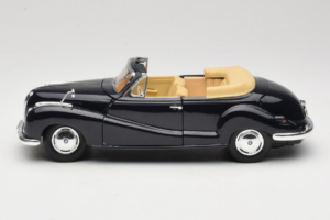 BMW 502 Kabriolet Czarny Maisto 1:18 31817 Metal — zdjęcie 4 z 8