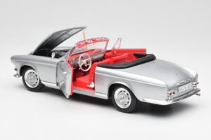 BMW 503 Srebrny Revell 1:18 18787 Metal — zdjęcie 5 z 8