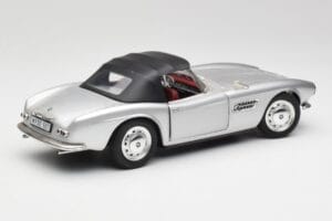 BMW 507 Srebrny Revell 1:18 9034 Metal — zdjęcie 3 z 8